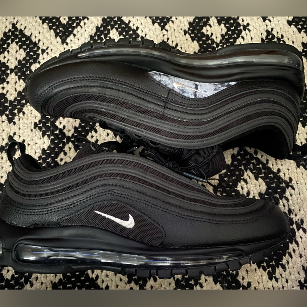 Triple Black Air max 90 size 10